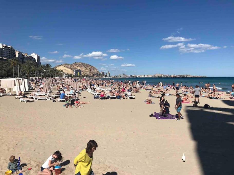 Apartamento Casco Historico , Playa Postiguet Alicante Buitenkant foto